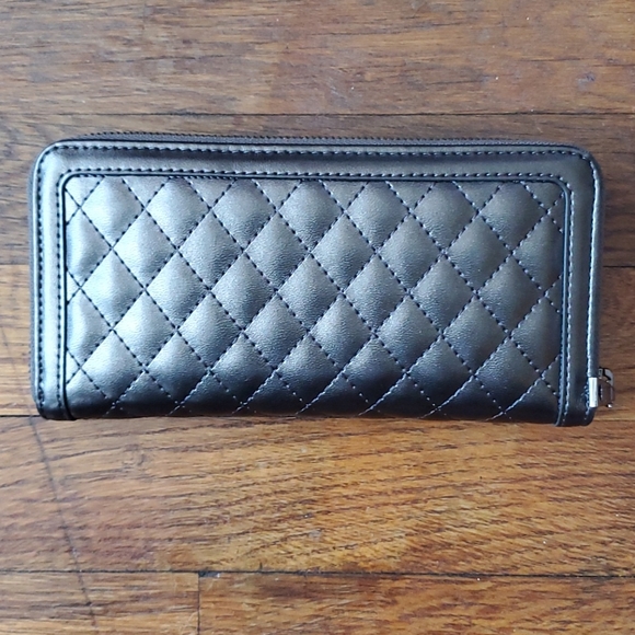 LOVE Moschino Portofino Quilted Nappa Wallet - Picture 3 of 10